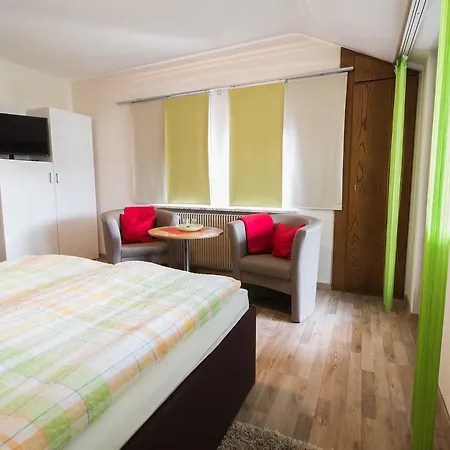 Guest house Saaletal &
